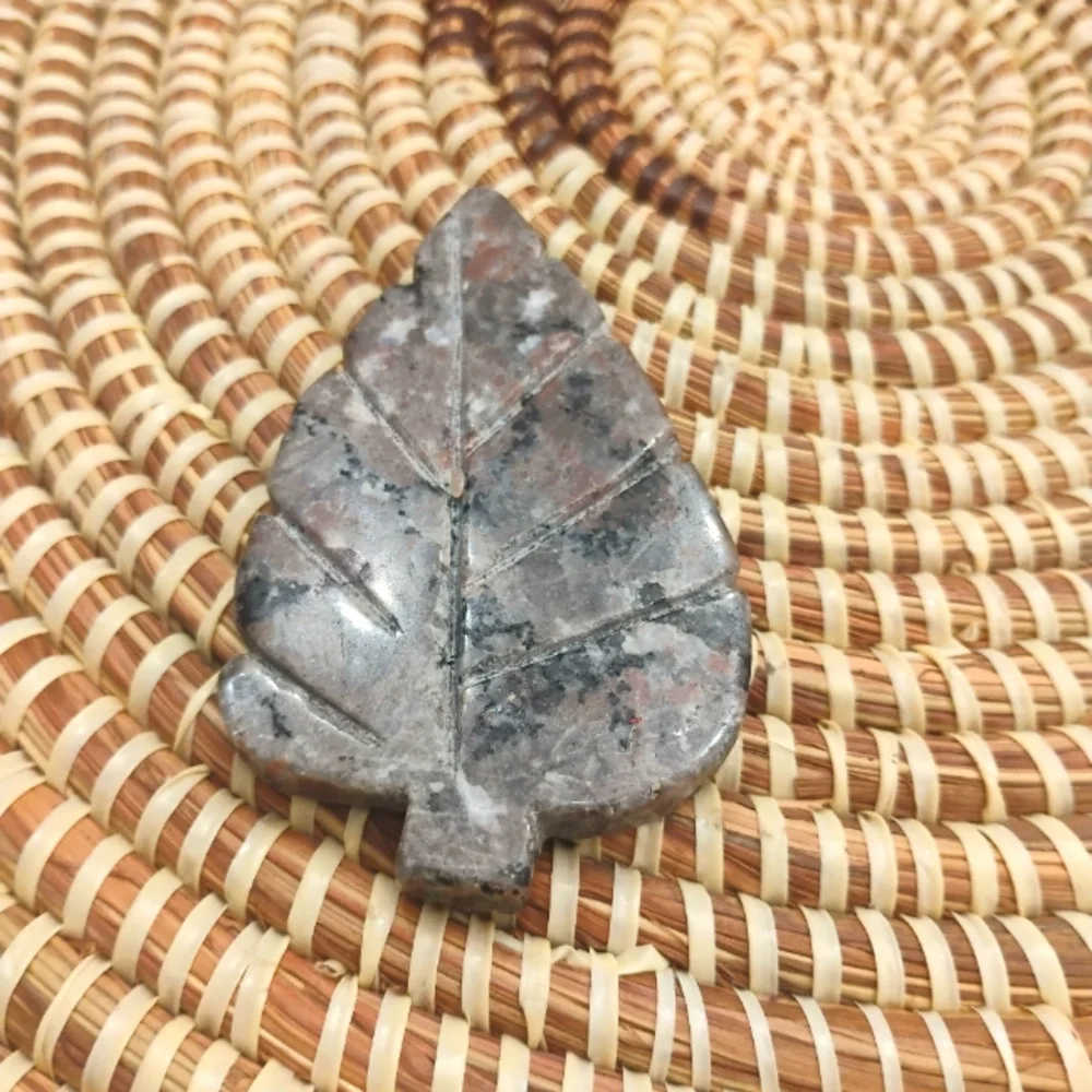 Marbled Leaf Stone Decor in Gray Pink Black & White NEW